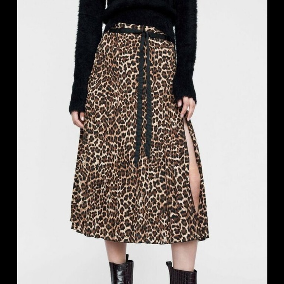 Brand new Zara Animal Print Midi Slit Skirt with Black Tie - Picture 9 of 9